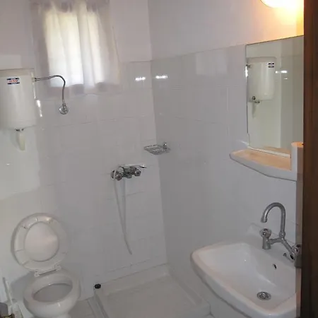 Apartment Alexandra Makris Gialos Studios