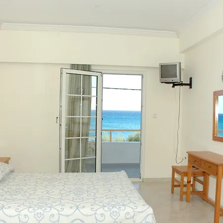 Apartment Alexandra Makris Gialos Studios